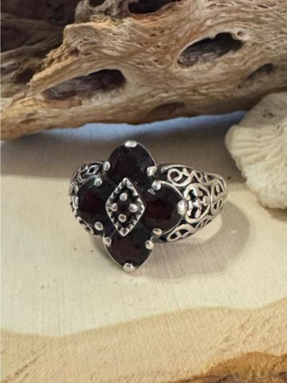 Pranda Sterling Silver Vintage Real Round Cut Red Garnet Ornate Ring Size 5.5